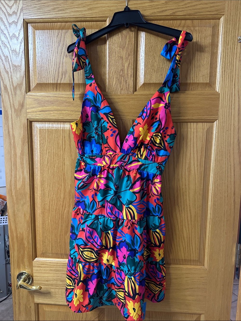 Cupshe Multicolor Tropical Print Swim Cover-Up in Blue, Red, Green, Purple